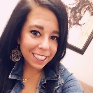 Meet your Posher, Meredith